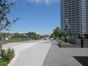 BF15LA0042_22_1506061100