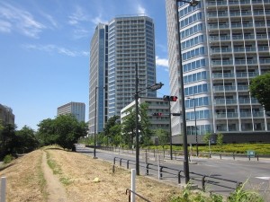 JBF15LA0042_1506061100