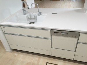 EBF14ZR0292_1504282022
